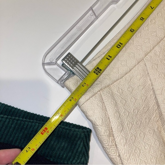 Forever 21 Ivory Textured Mini Skirt Sz XS - Picture 14 of 17